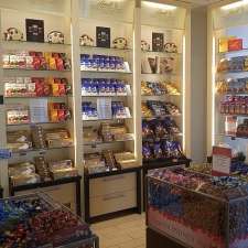 Lindt Chocolate Shop | 4500 King St E Unit 4, Kitchener, ON N2P 2G4, Canada