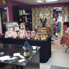Lulu's Custom Framing and Boutique | 1326 Michigan Ave, Marysville, MI 48040, USA