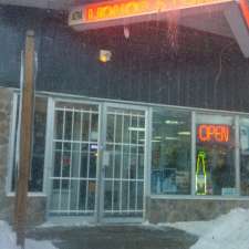 Bowden Liquor Store | 2020 20 Ave, Bowden, AB T0M 0K0, Canada