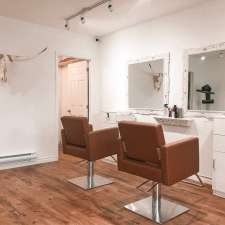 Honey Hair Company | 232 Main St, Bobcaygeon, ON K0M 1A0, Canada