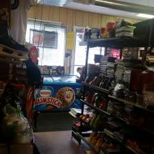 Lyle`s Grocery Ltd | 106 Digby St, Shelburne, NS B0T 1W0, Canada