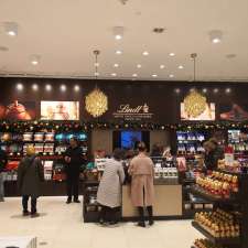 Lindt Chocolate Shop | 1 Outlet Collection Way Unit 302, Edmonton, AB T9E 1J5, Canada