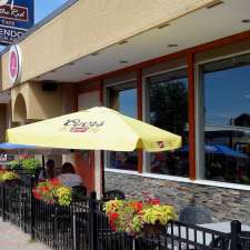 Roxi's Uptown Cafe | 219 Manitoba Ave, Selkirk, MB R1A 0Y4, Canada