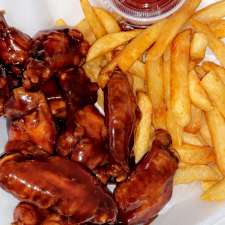 Millz Restaurant | 830 Brown's Line, Etobicoke, ON M8W 3W2, Canada