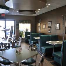 Lunchbox Cafe and Catering | 917 Nipissing Rd, Milton, ON L9T 5E3, Canada