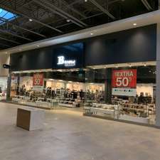 Browns Outlet | 1 Outlet Collection Way unit 218, Edmonton International Airport, AB T9E 1J5, Canada