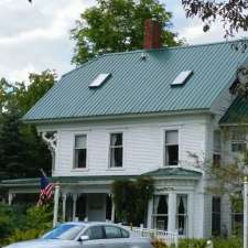 Village House Inn | Vermont 14, 895 Main St, Albany, VT 05820, USA