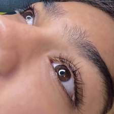 Femelle Beauty By Ale | 355 Rathburn Rd E, Mississauga, ON L4Z 1H4, Canada