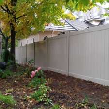 Johnston Fence Contracting - Barrie Fencing | 126 Wellington St W #202, Barrie, ON L4N 1K9, Canada