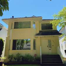 Emma Reading Club | 4072 W 14th Ave, Vancouver, BC V6R 2X4, Canada