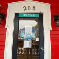 Boutique et Agence de Voyages Pro Destinations La Malbaie | 208 Rue St Étienne, La Malbaie, QC G5A 1T2, Canada