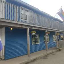 Bee's Knees General Store & Bakery | 498 Main St, Lawrencetown, NS B0S 1M0, Canada