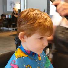 Salon Chantal | 2768 Laurier St, Rockland, ON K4K 1N4, Canada