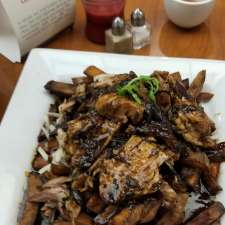 Vic Caters & Bakery | 2920 Headon Forest Dr, Burlington, ON L7M 4H1, Canada