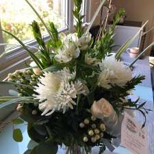 Salon Diane Aubin Fleuriste Inc., | 2135 Rue Saint-Dominique, Jonquière, QC G7X 6N1, Canada