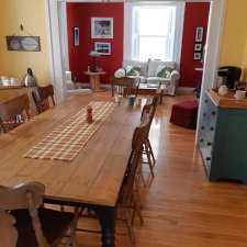 Gite Le Passe-Partout CITQ no. d'establissement 181193 | 167 Boulevard Pierre-Laporte, Cowansville, QC J2K 2G3, Canada
