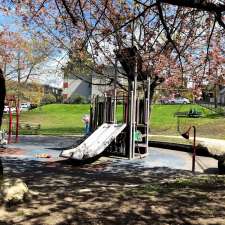Salsbury Park | 1806 Adanac St, Vancouver, BC V5L 2E2, Canada