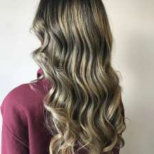 Lox Hair Lounge Inc | 1439 Upper Ottawa St #9, Hamilton, ON L8W 3J6, Canada