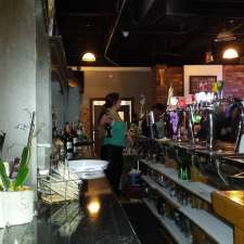 Windjammer By The Lake | 5353 Lakeshore Rd, Burlington, ON L7L 1C8, Canada