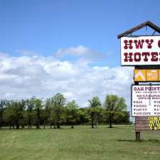 Hwy 6 Hotel | MB-6, Oak Point, MB R0C 2J0, Canada