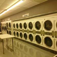 Clean Cycle Coin Laundry 24hrs | 566 Kerr St, Oakville, ON L6K 3C7, Canada