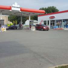 Petro-Canada | 11008 Boulevard Henri-Bourassa, Québec, QC G1G 3X5, Canada