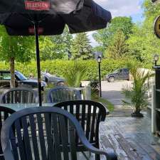 Bar Le Vieux Pub A Rockburn | 2461 Mnt de Rockburn, Hinchinbrooke, QC J0S 1E0, Canada