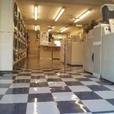 Gananoque Coin Laundry | 88 Charles St N, Gananoque, ON K7G 1T7, Canada