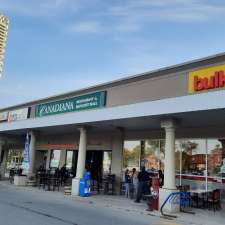 Canadiana Restaurant | 5230 Dundas St W, Etobicoke, ON M9B 1A8, Canada