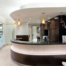 Mint Dental Clinic | 3305 Harvester Rd #104, Burlington, ON L7N 3N2, Canada