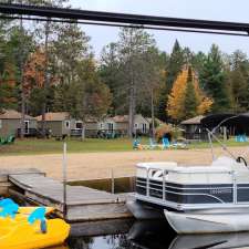 Cloverleaf Cottages Resort | 1050 Oxtongue Lake Rd, Dwight, ON P0A 1H0, Canada