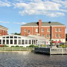 The Barracks Inn Restaurant & Bar | 42 Pike Rd, Sackets Harbor, NY 13685, USA