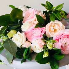 Stems and Petals Floral Design | 3118 Colton Way, Oakville, ON L6M 0W3, Canada