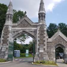 Mount Royal Cemetery | 1297 Chemin de la Forêt, Outremont, QC H2V 2P9, Canada