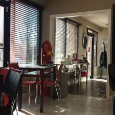 Posh Salon & Esthetics | 569 Ontario St, St. Catharines, ON L2N 4N4, Canada
