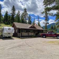 Clinton Pines RV Park & Campground | 1204 Cariboo Ave, Clinton, BC V0K 1K0, Canada