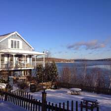 Cottage Side-Lake B & B | 528 Chemin de la Rivière-Bergeron, Piopolis, QC G0Y 1H0, Canada