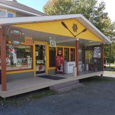 Corner Store | 21 Rue Principale, Saints-Martyrs-Canadiens, QC G0P 1A1, Canada