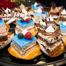 Cake World | 223 Rowe Terrace, Milton, ON L9T 8E8, Canada