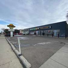 LA Convenience Store. | 1102 3 Ave S #20, Lethbridge, AB T1J 0J6, Canada