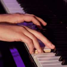 Pianiste Priscille Bilodeau cours de piano et chant - Musique d' | 119 Rue Cleveland, Kingsey Falls, QC J0A 1B0, Canada