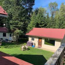 Sunny Birch Cottage Resort | 1225 Sauble Falls Rd, Sauble Beach, ON N0H 2G0, Canada