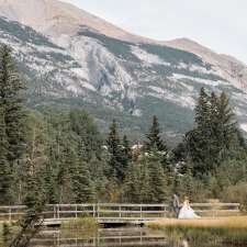 Jackie LaRouche Photography - Wedding and Elopement Photographer | 1530 7 Ave Unit 19, Canmore, AB T1W 1R1, Canada