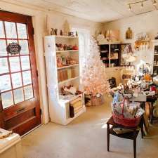 Phoebe Brocante | 375557 6 Line, Township Of Amaranth, ON L9V 1K8, Canada