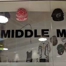 The Middle Manzz | 7205 Goreway Dr, Mississauga, ON L4T 2T9, Canada