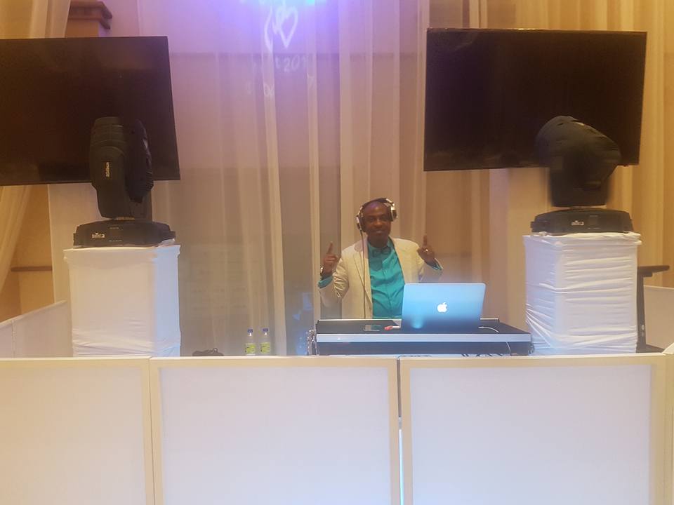 DJ événements, Mariage, Baptême, party de bureau | 30 Rue Baron, Laval, QC H7H 0A4, Canada | Phone: (514) 247-9457