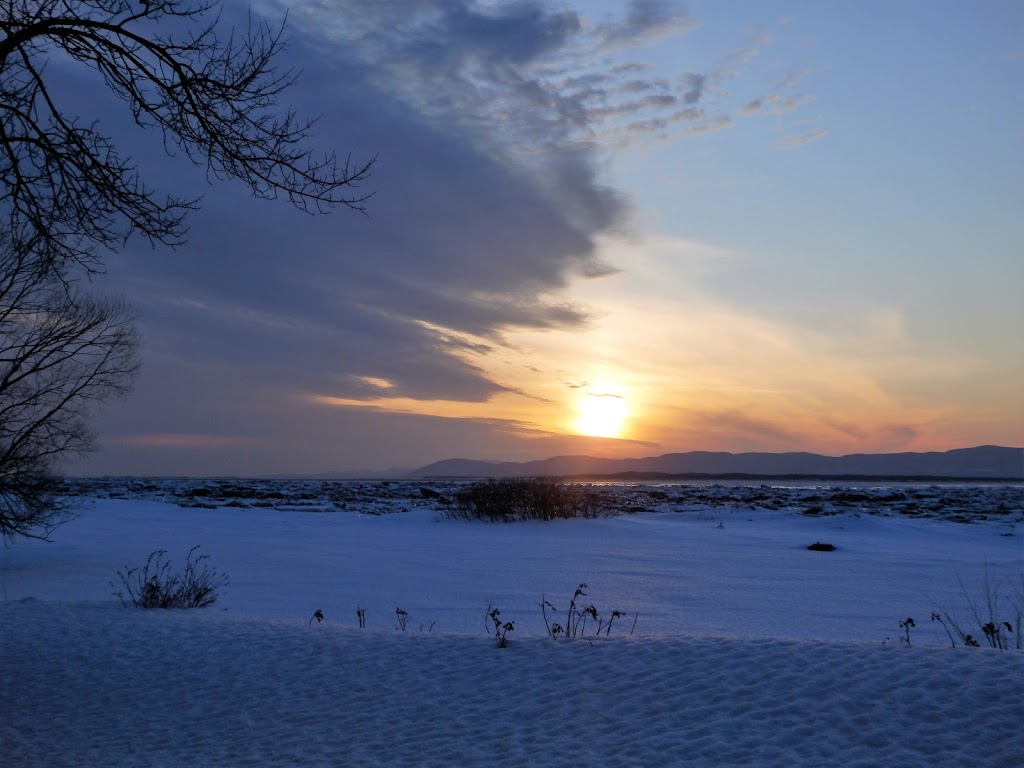 LOie Blanche Sur Mer | 495 Chemin des Pionniers E, LIslet, QC G0R 2B0, Canada | Phone: (514) 507-6822