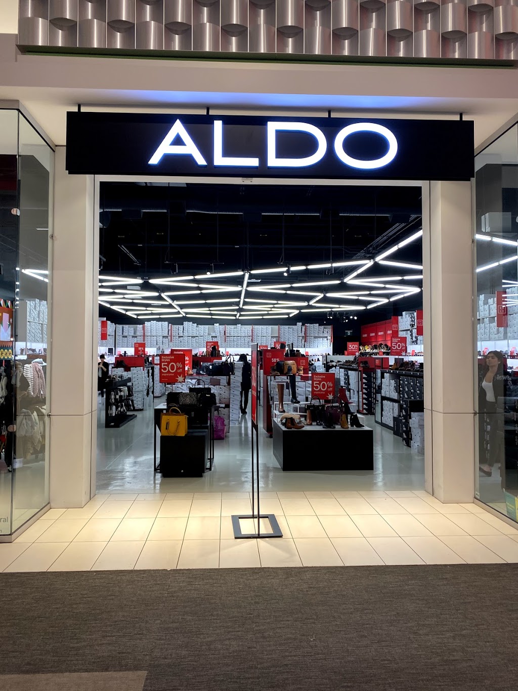 Aldo Outlet | 5000 Canoe Pass Way #126, Tsawwassen, BC V4M 0B3, Canada | Phone: (604) 948-0639