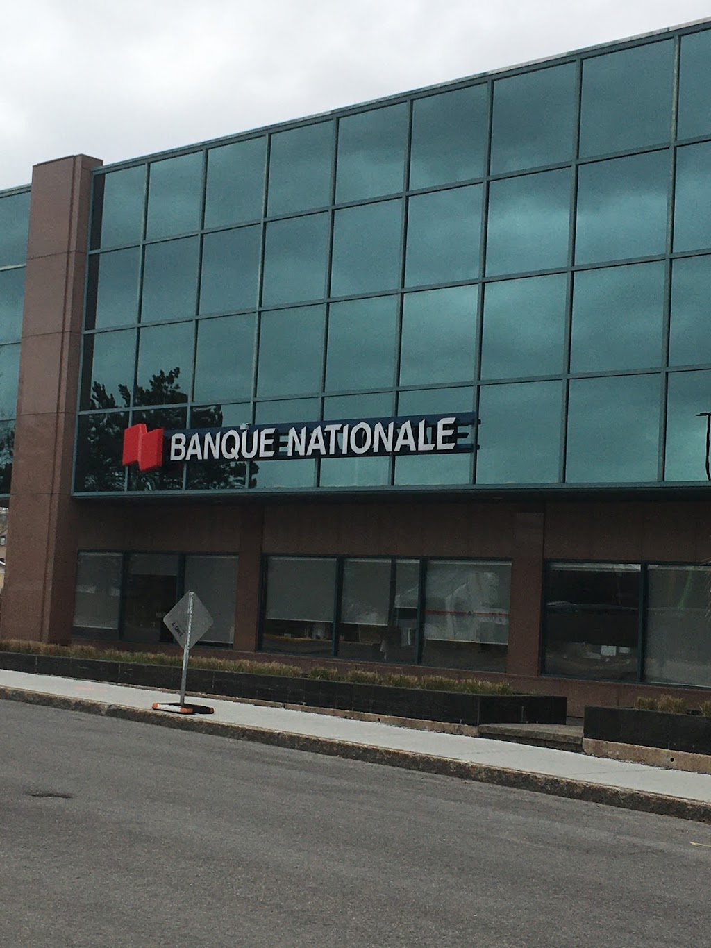 Banque Nationale | 2600 boul. Laurier, Place de la Cité, suite 156, Quebec City, QC G1V 4T3, Canada | Phone: (418) 652-7000