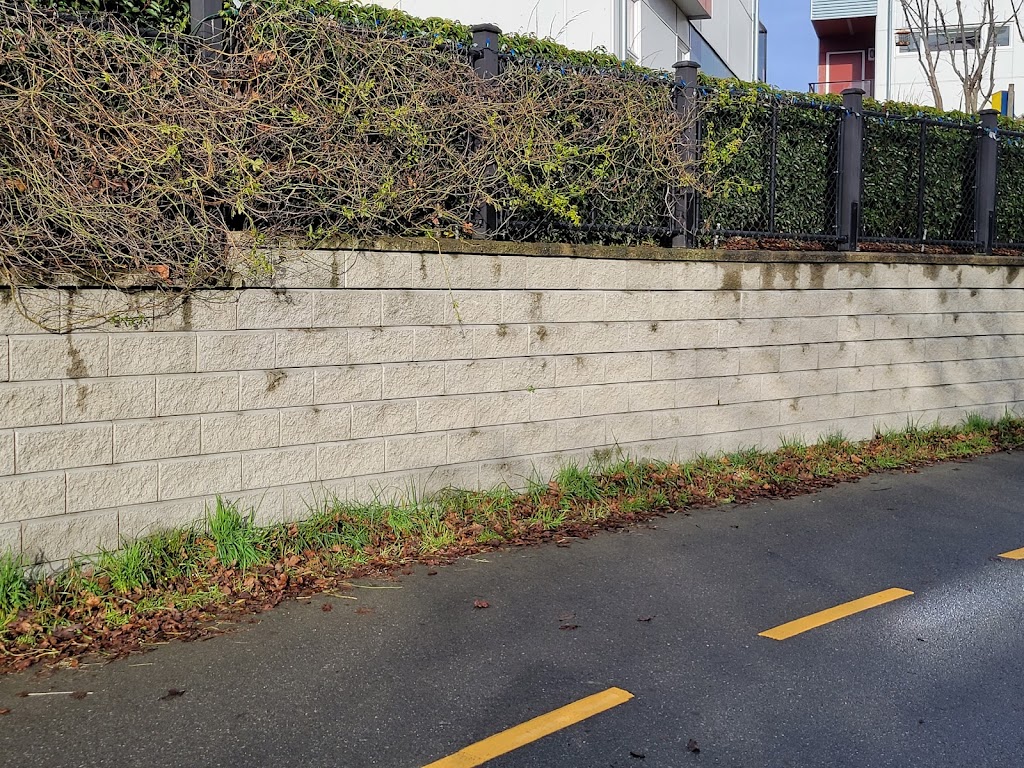 Nanaimo Retaining Wall Pros | 436 Georgia Ave, Nanaimo, BC V9R 1S3, Canada | Phone: (236) 362-0733